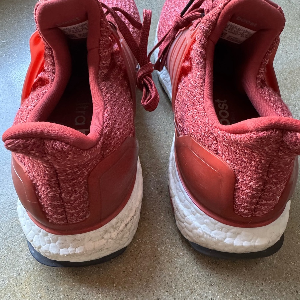 Women’s maroon adidas ultra boost - Picture 3 of 6
